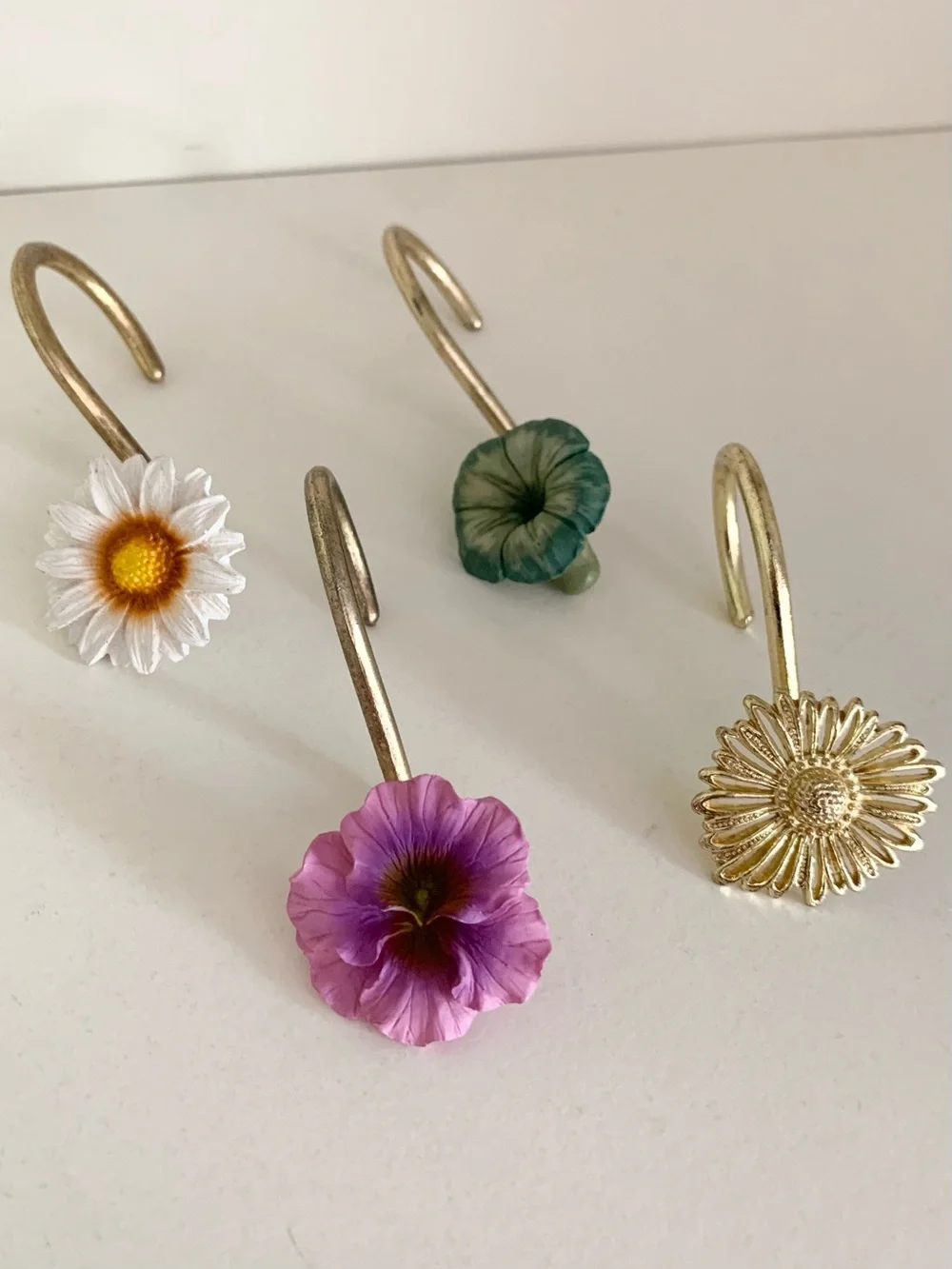 4 flower hooks set